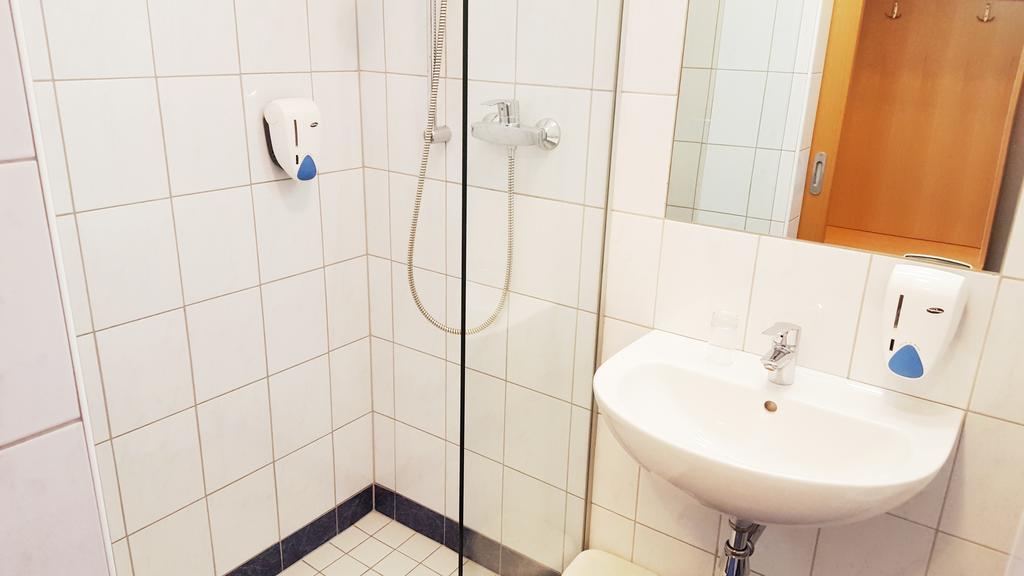 G&K Hotel Guntramsdorf Esterno foto