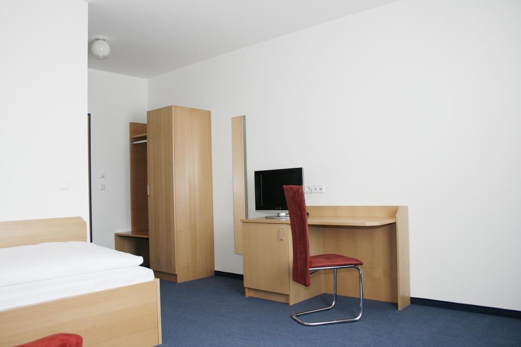 G&K Hotel Guntramsdorf Esterno foto